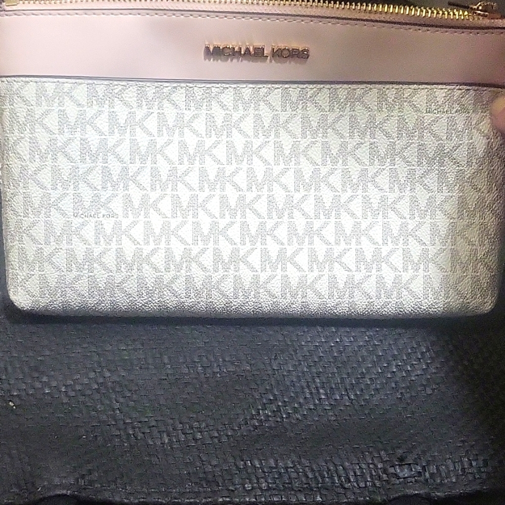 Michael kors large Kimberly tote.
